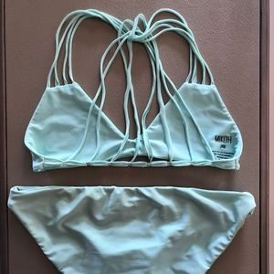 Mikoh bikini set - size Large